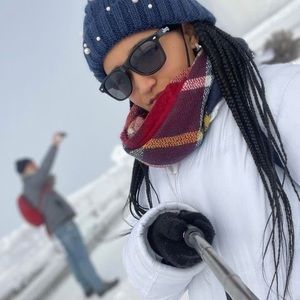 Meet your Posher, Pamela